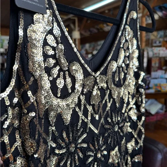 Elegant Black and Gold Embellished Dress - Picture 3 of 13